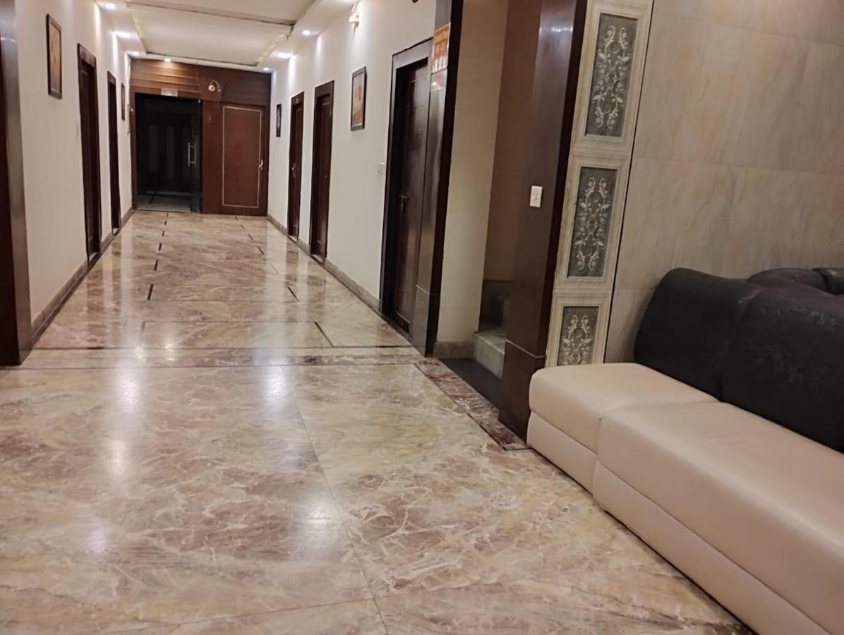 Hotel Tara Palace By Goyal Hoteliers Агра Экстерьер фото
